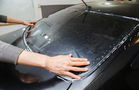 目黒区からもフロントガラスのご相談をお伺いします | 大田区の自動車ガラスなら熟練の株式会社帆苅自動車硝子